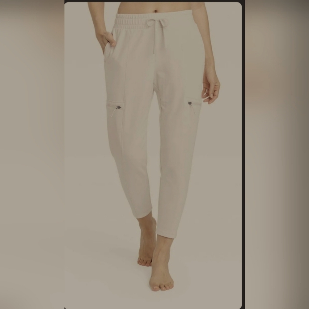 Super Cute Cargo Jogger for Women